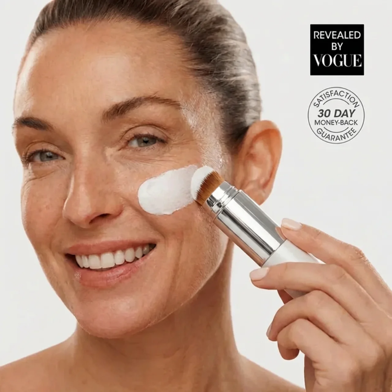 2-in-1 Foundation with Built-In Brush